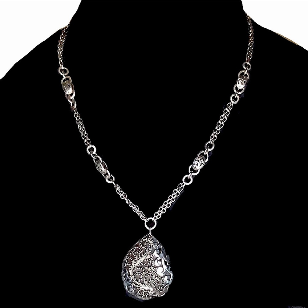 LOIS HILL Sterling 925 Teardrop Pendant On Double Strand Cutout Station Necklace